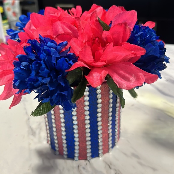 Flower arrangement Blue & Pink - Picture 3 of 5